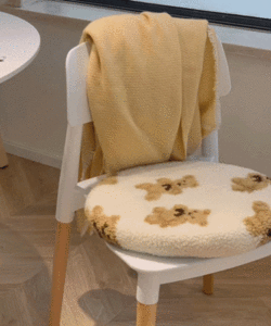 테디곰 양털 극세사 곰돌이 원형 메모리폼 방석 쿠션 사무실 독서실 패브릭